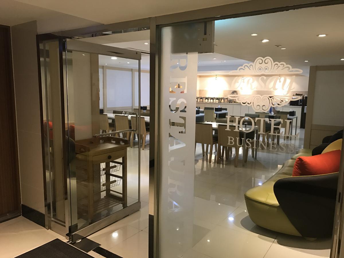 Suwon Orsay Business Hotel Екстериор снимка
