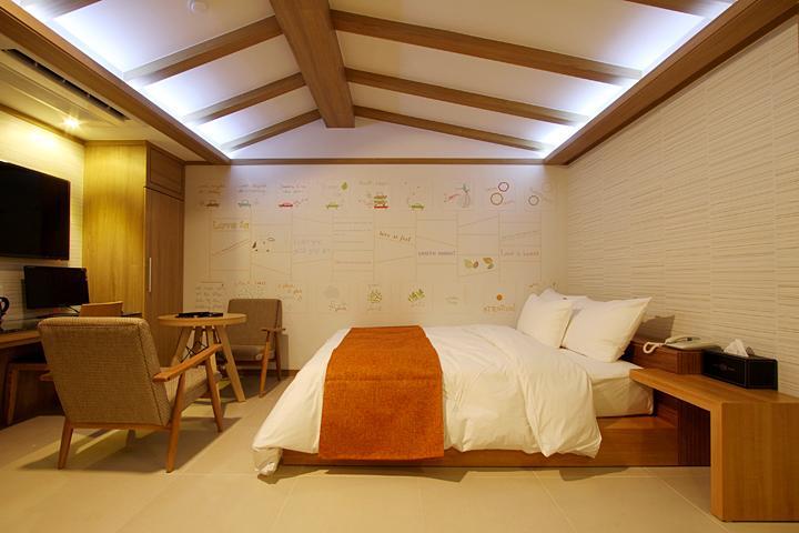 Suwon Orsay Business Hotel Екстериор снимка
